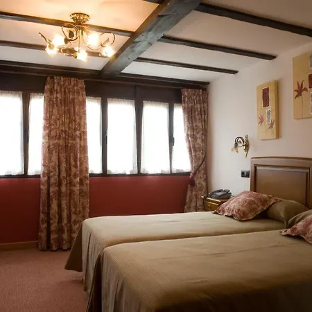 Hotel El Foyu 3*